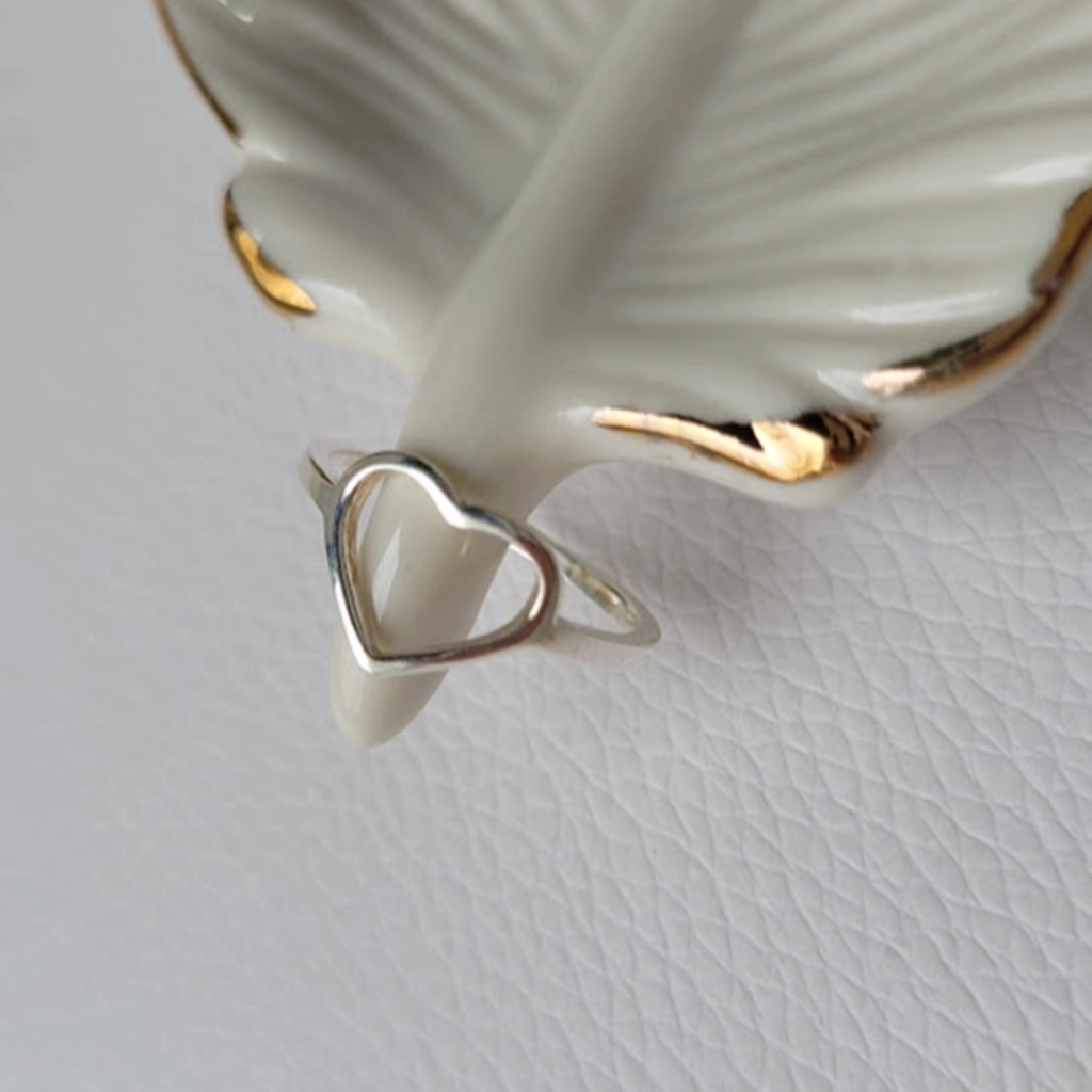 Anel Coração Vazado