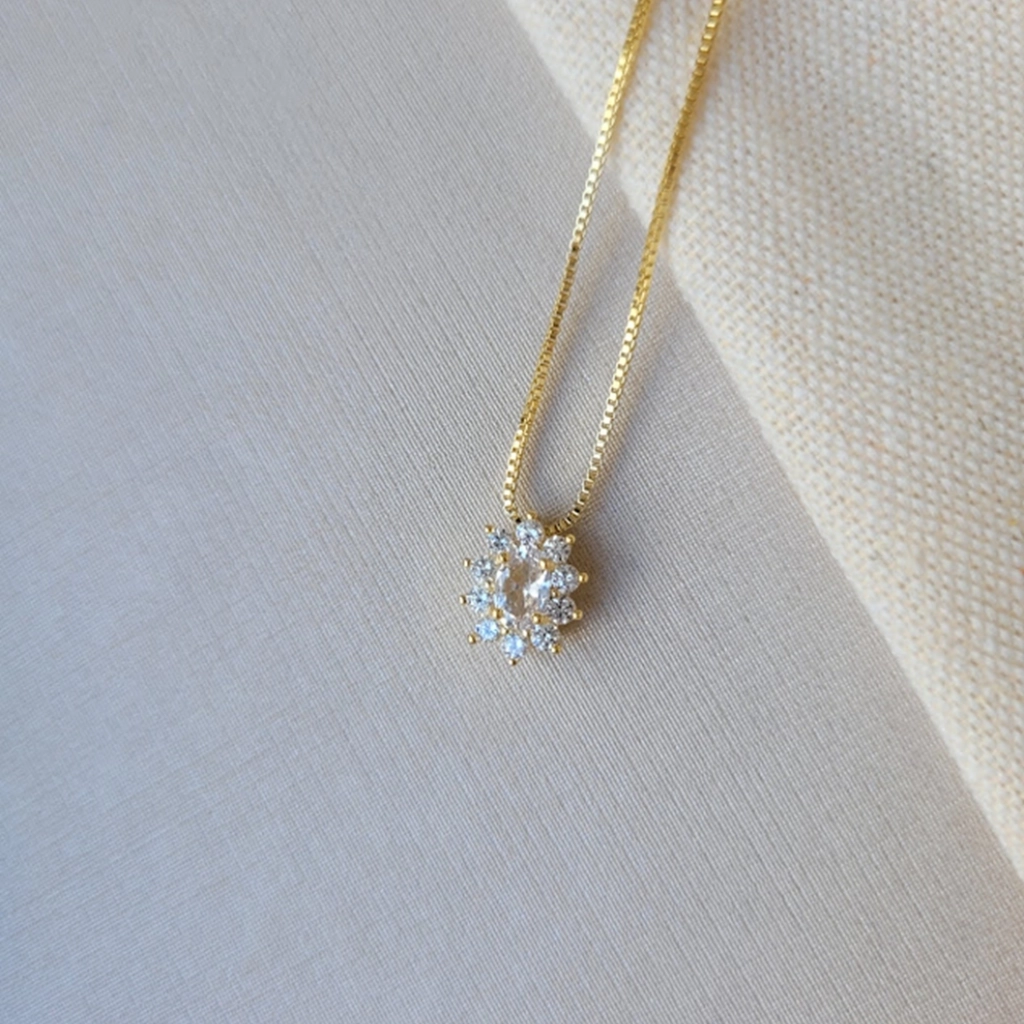 Colar Flor Cristal