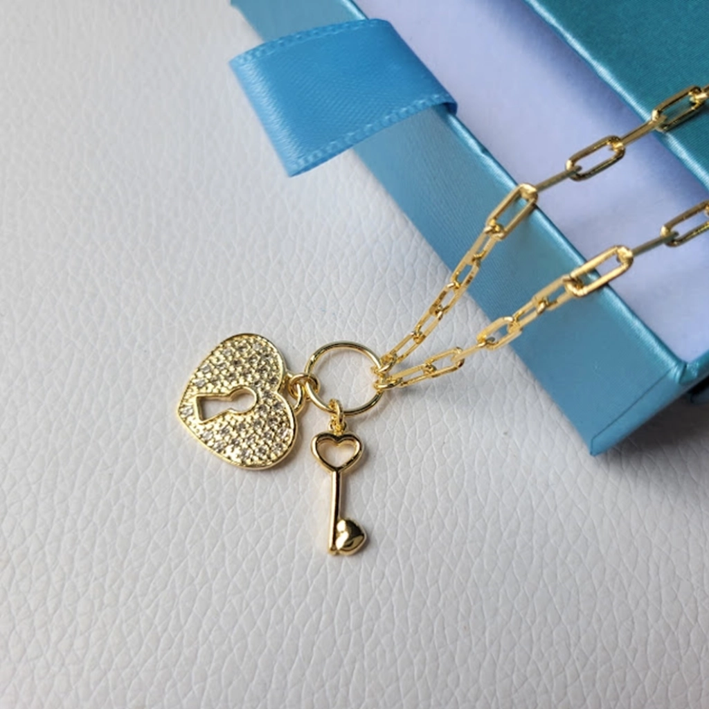 Colar Chave e Cadeado Coração Cristal