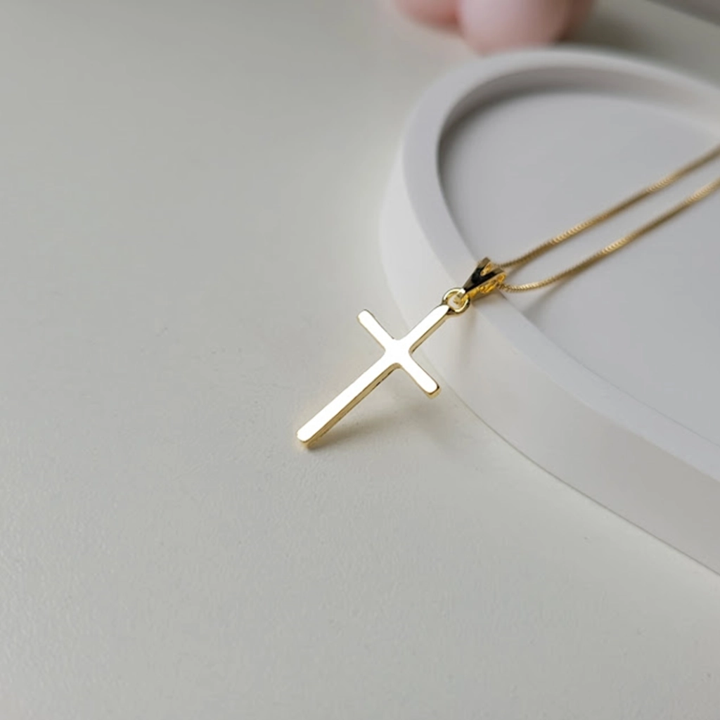 Colar Cruz Lisa