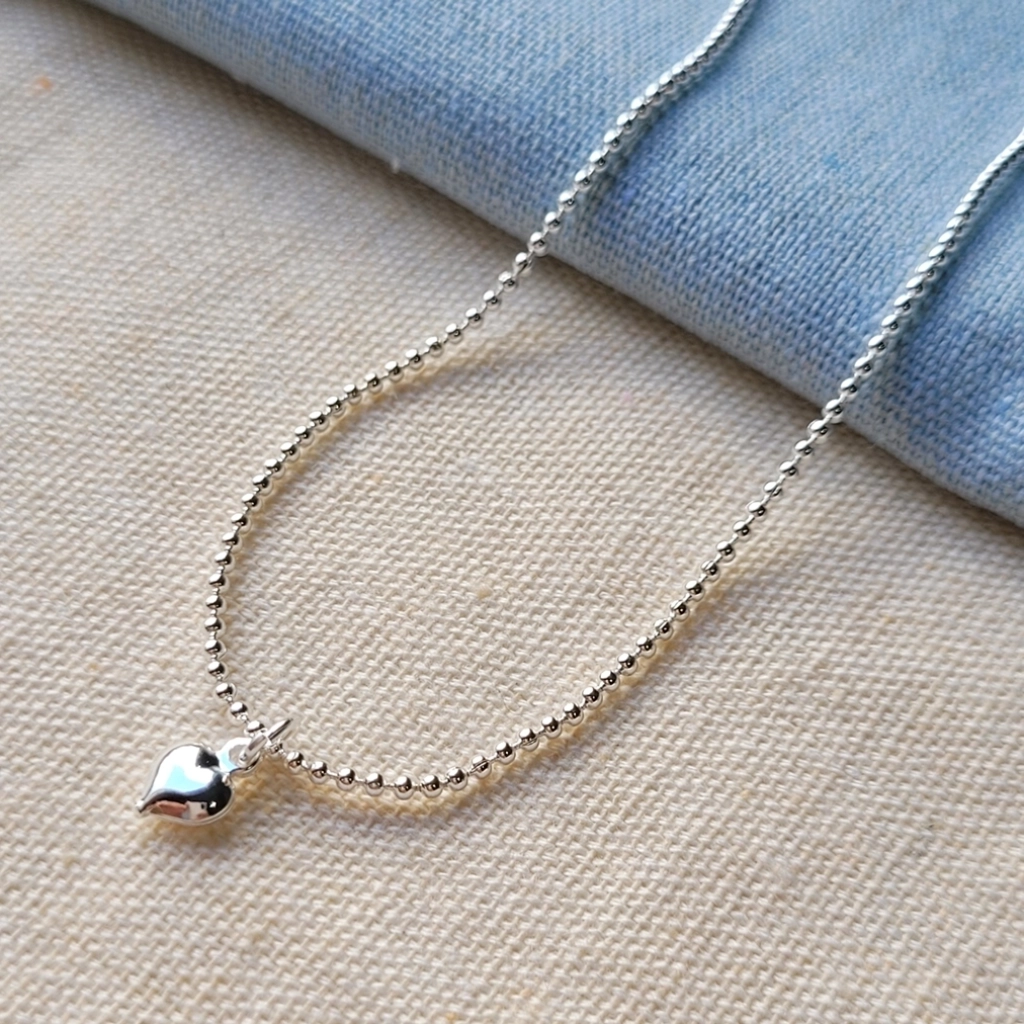 Colar de Bolinha com Coração