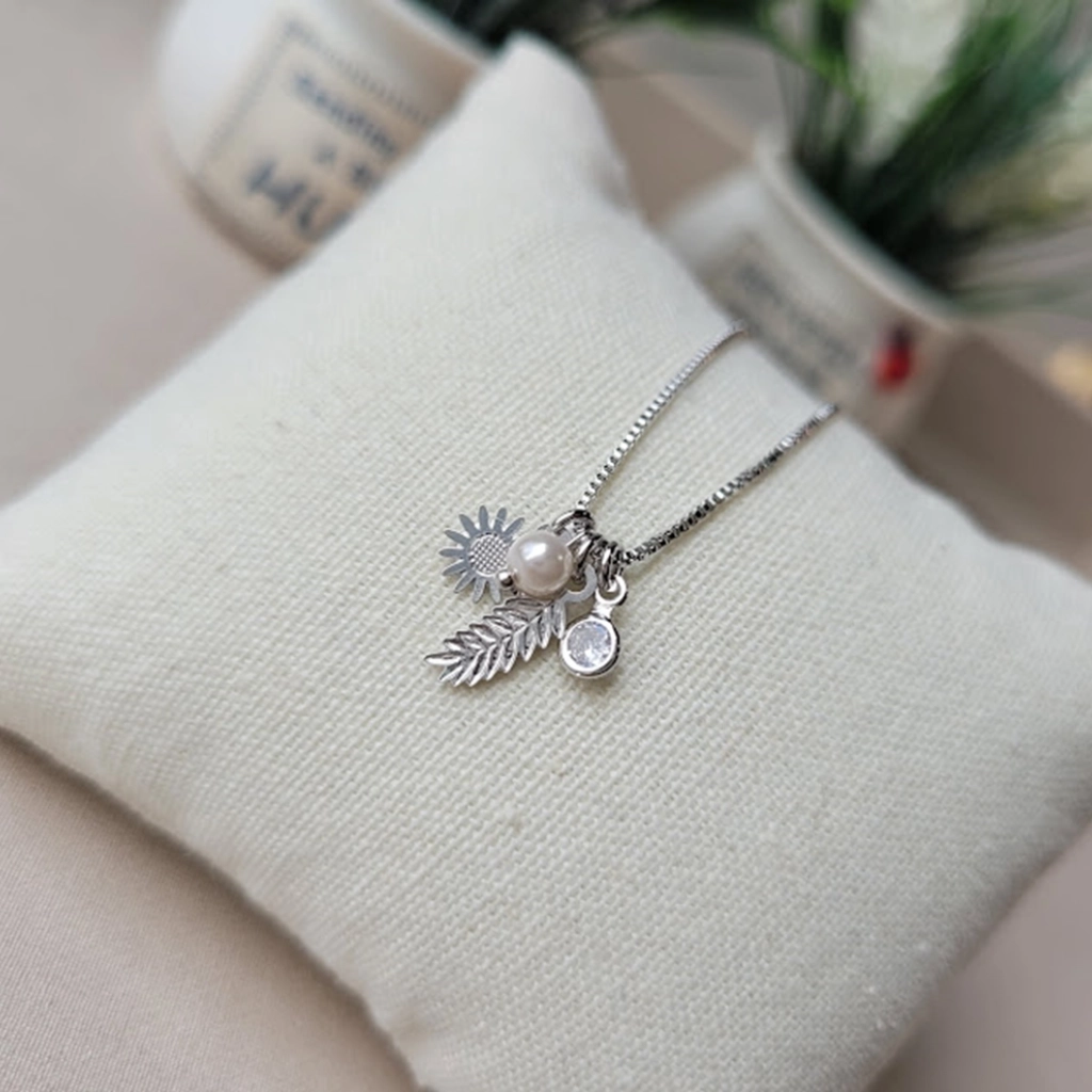 Colar Sol, Folha, Pérola e Ponto de Luz