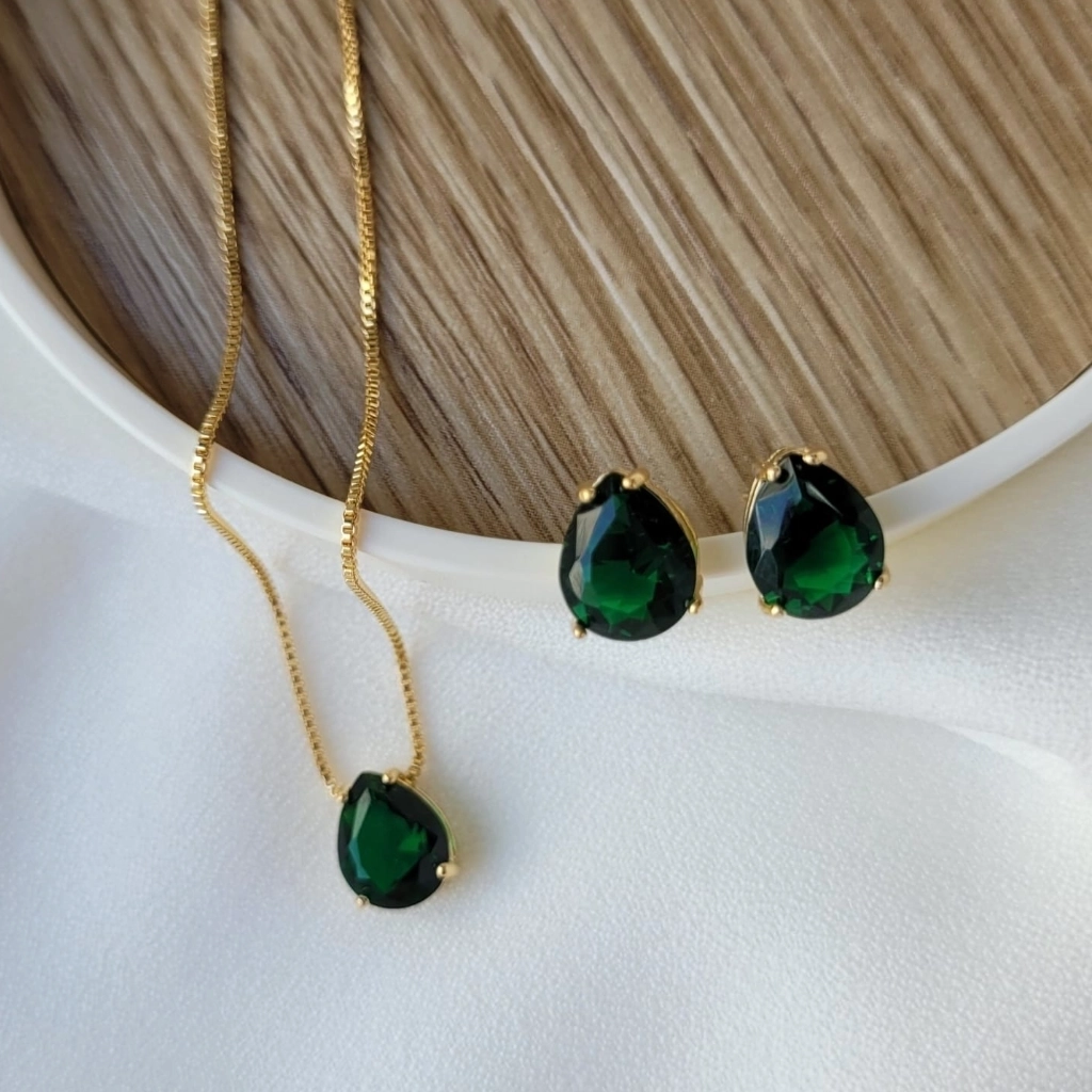 Conjunto Gota Verde Esmeralda