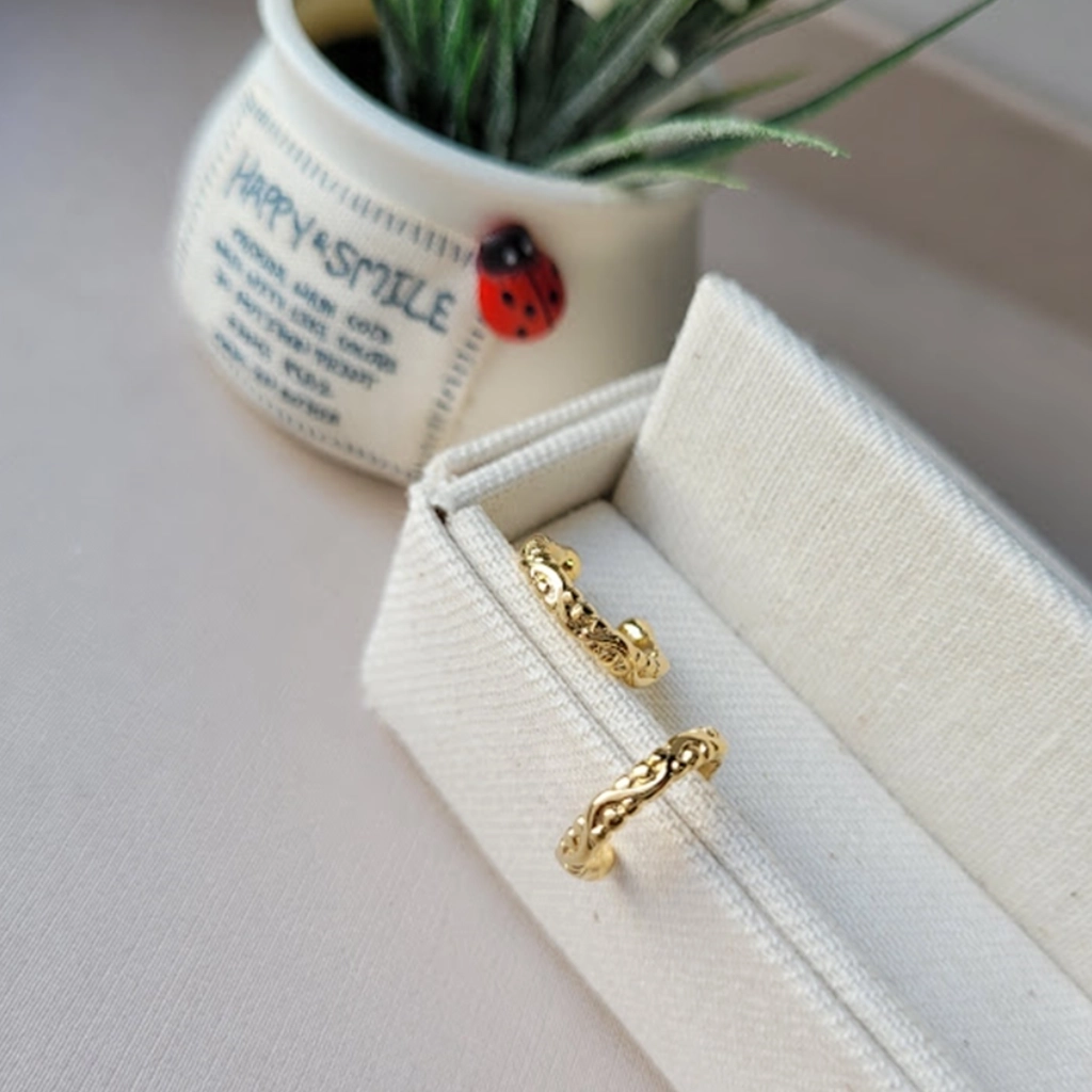 Piercing Fake Detalhado