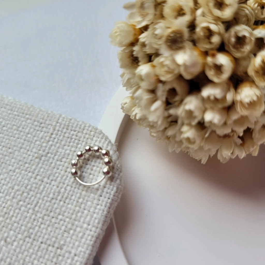 Piercing Mini Bolinhas