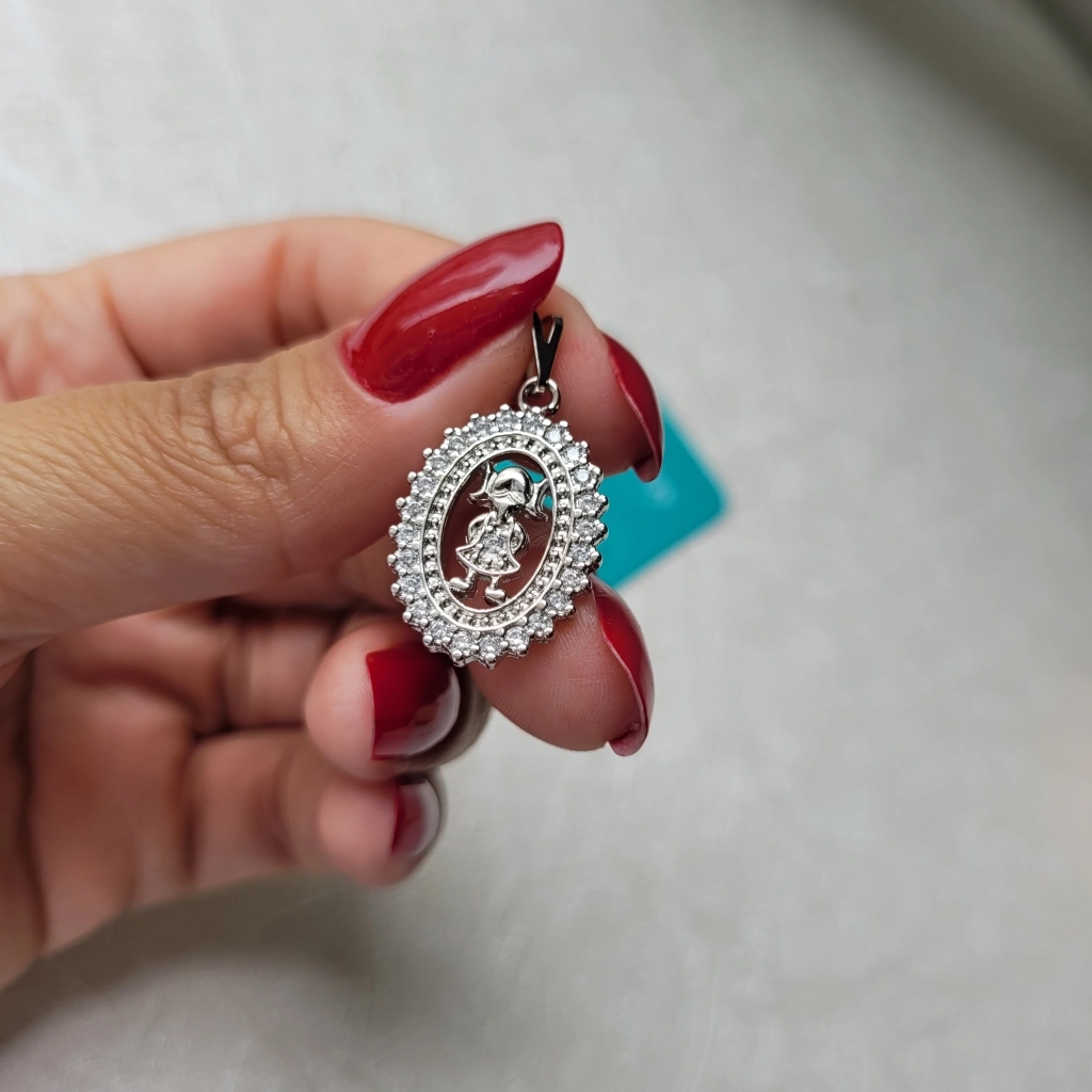 Pingente Mandala Oval Menina