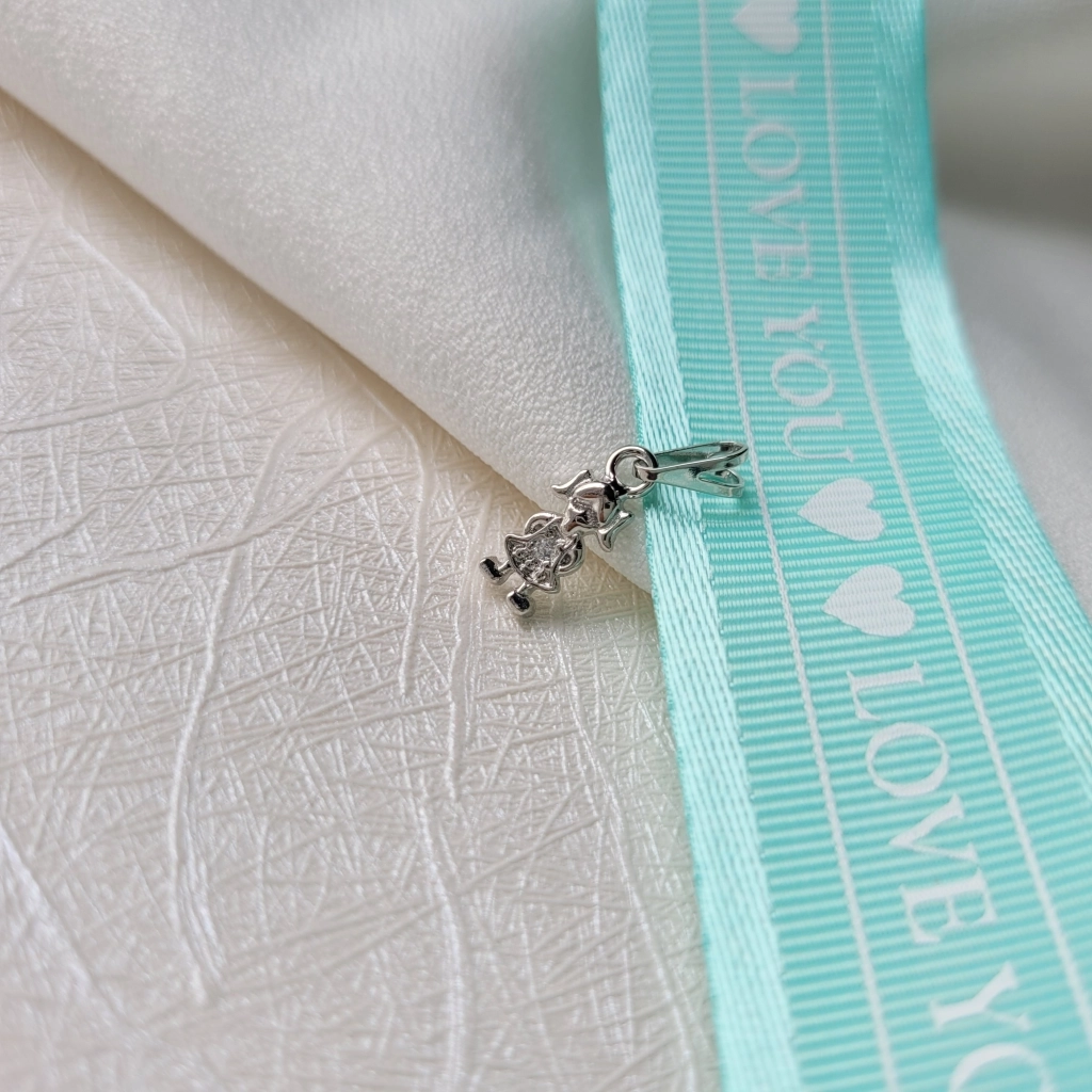 Pingente Menininha Cristal