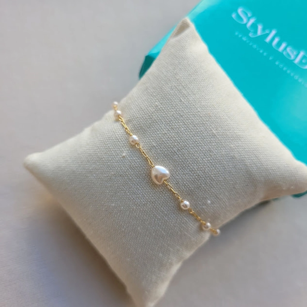 Pulseira Corações e Bolinhas Pérolas
