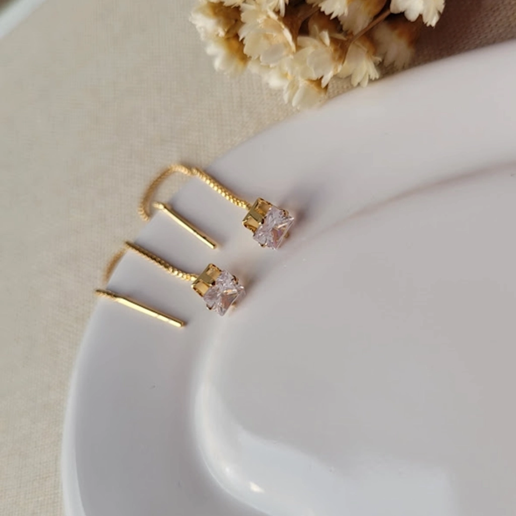 Brinco Quadradinho Cristal