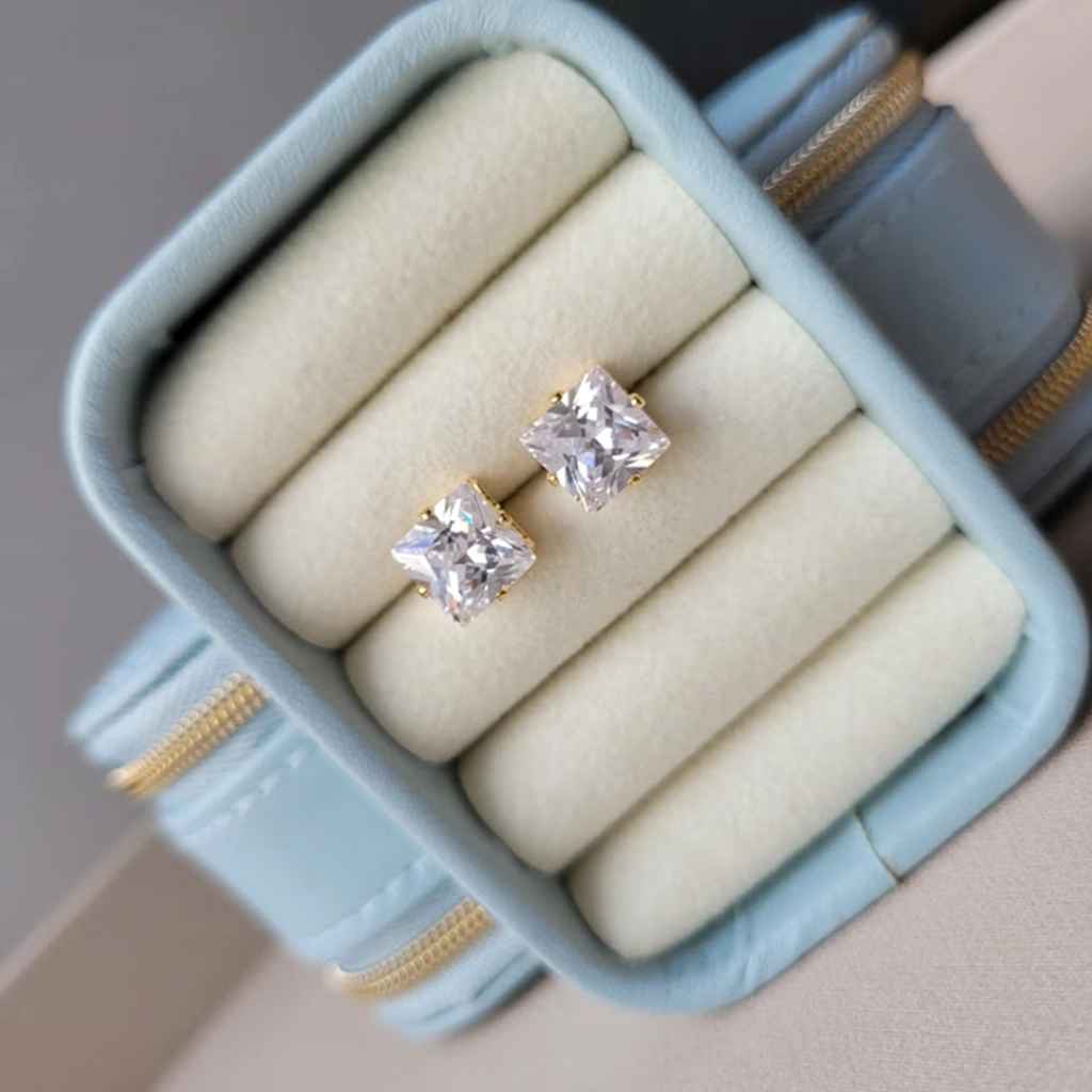 Brinco Carré Quadrado Cristal