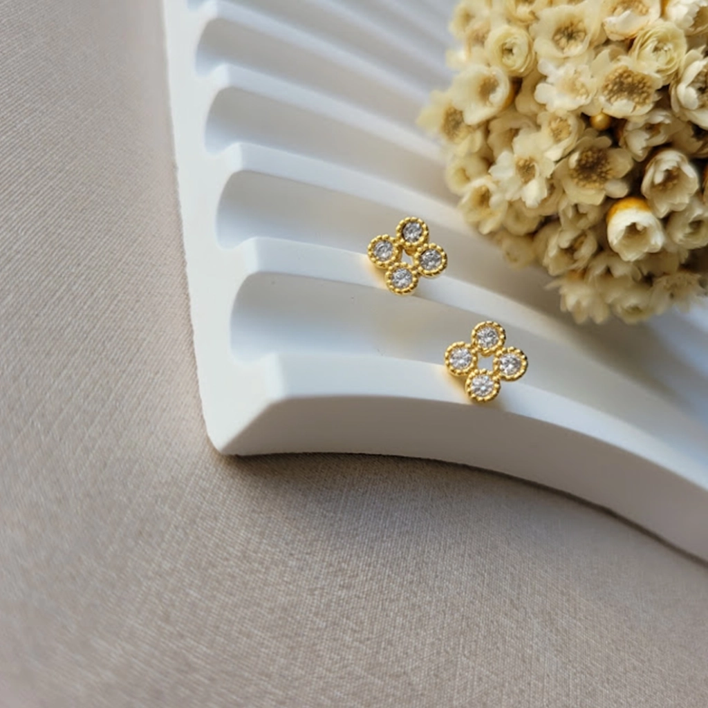 Brinco 4 Pontos de Luz