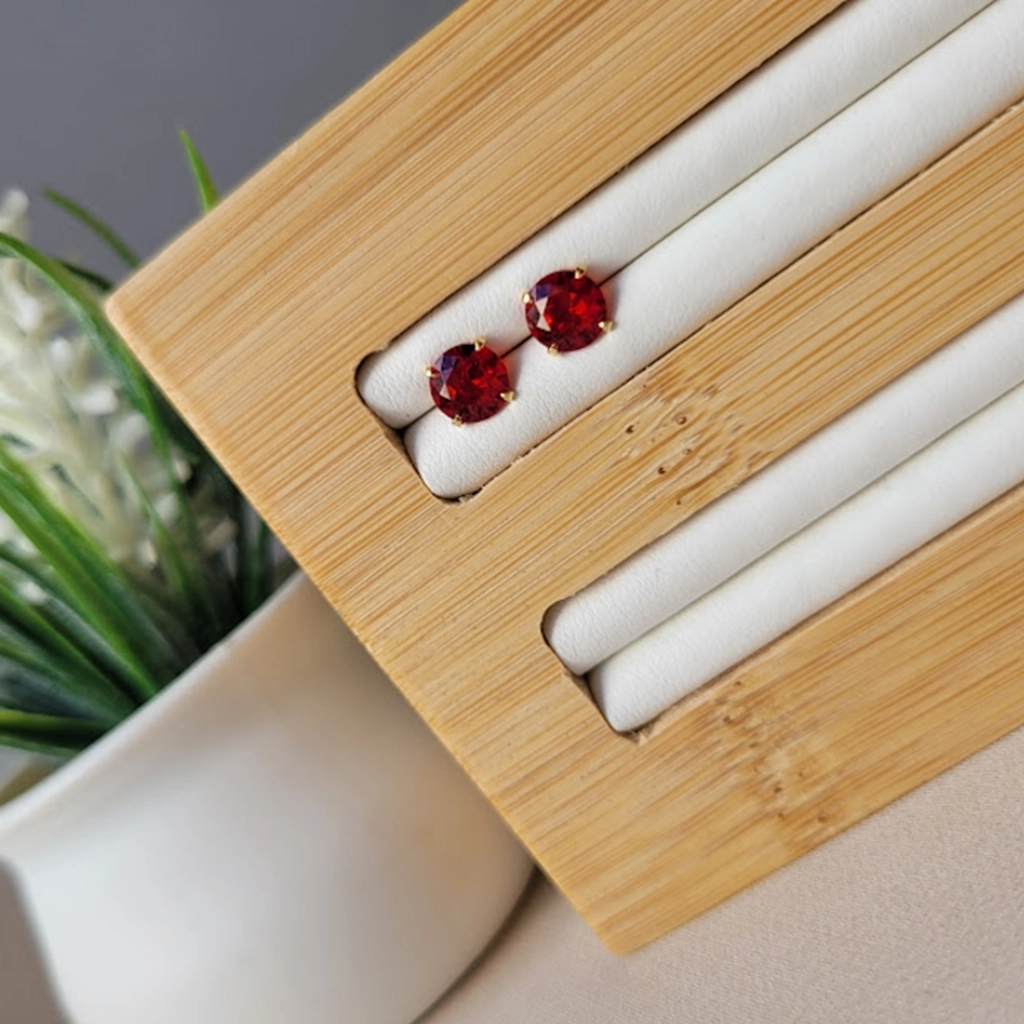 Brinco Círculo Rubi