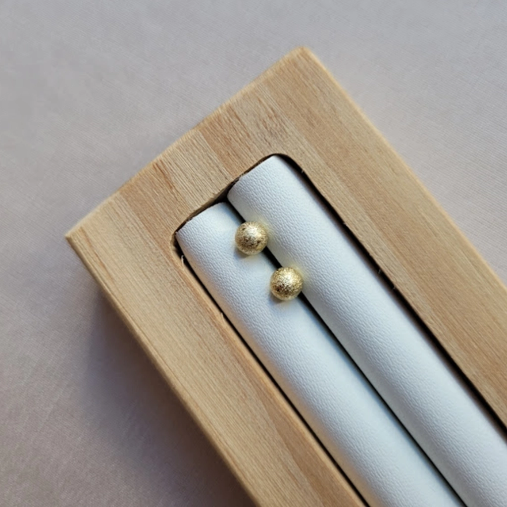 Brinco Infantil Bolinha Brilhante