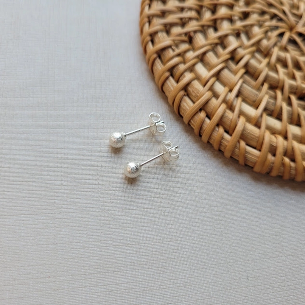 Brinco Bolinha Craquelada