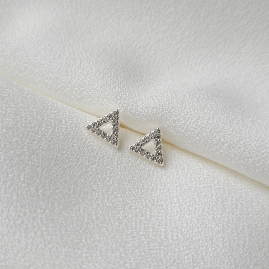Brinco Triângulo Cristal