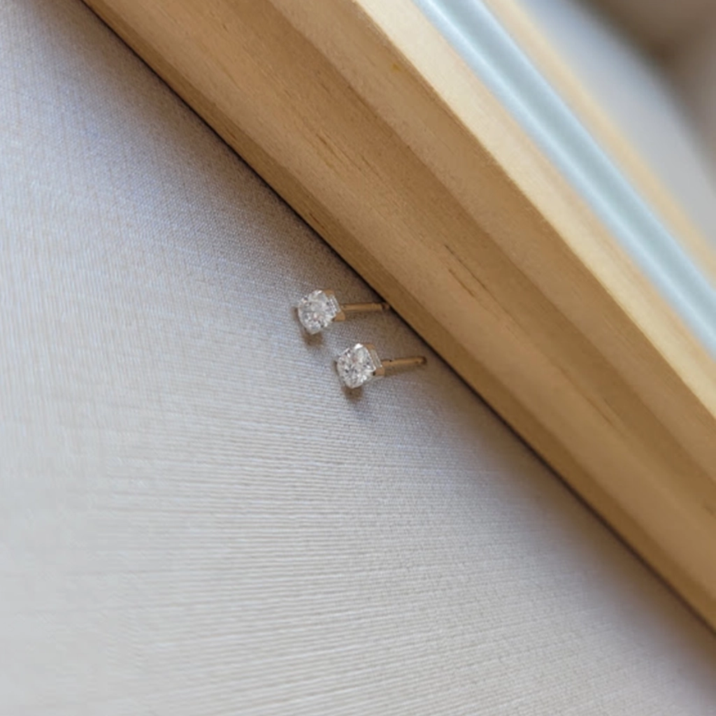 Brinco Quadradinho Cristal