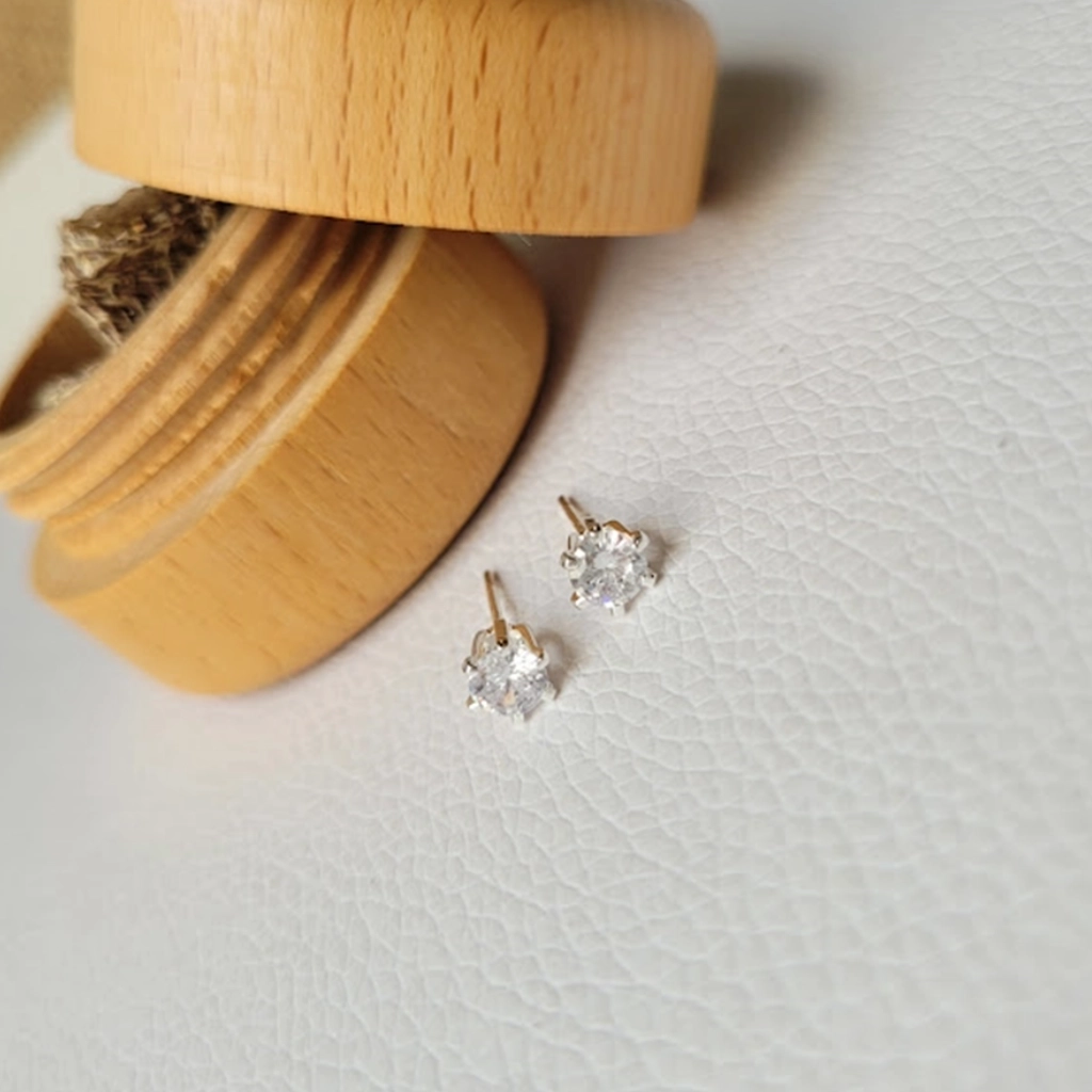 Brinco Hexágono Cristal