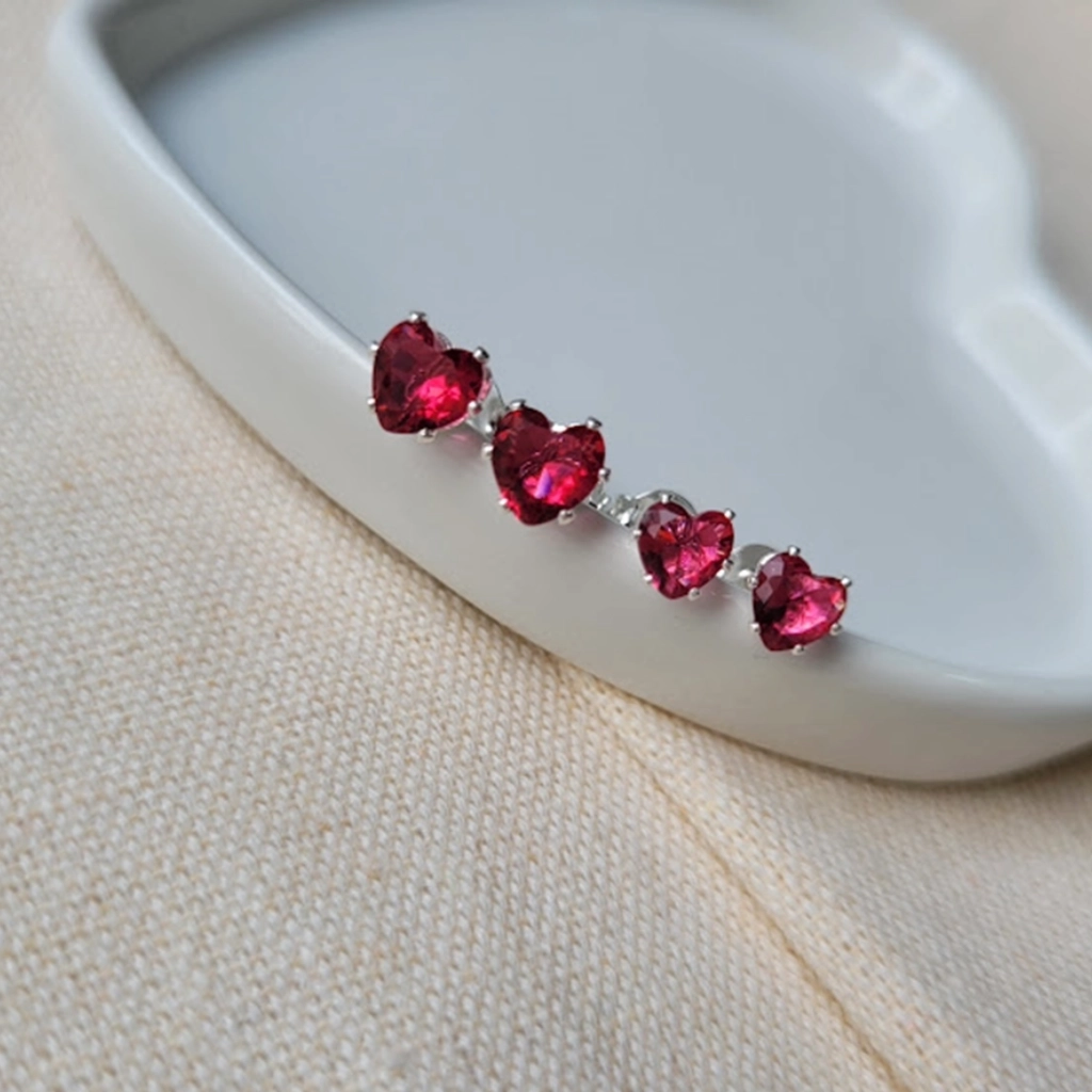 Brinco Kit 2 Corações Vermelho