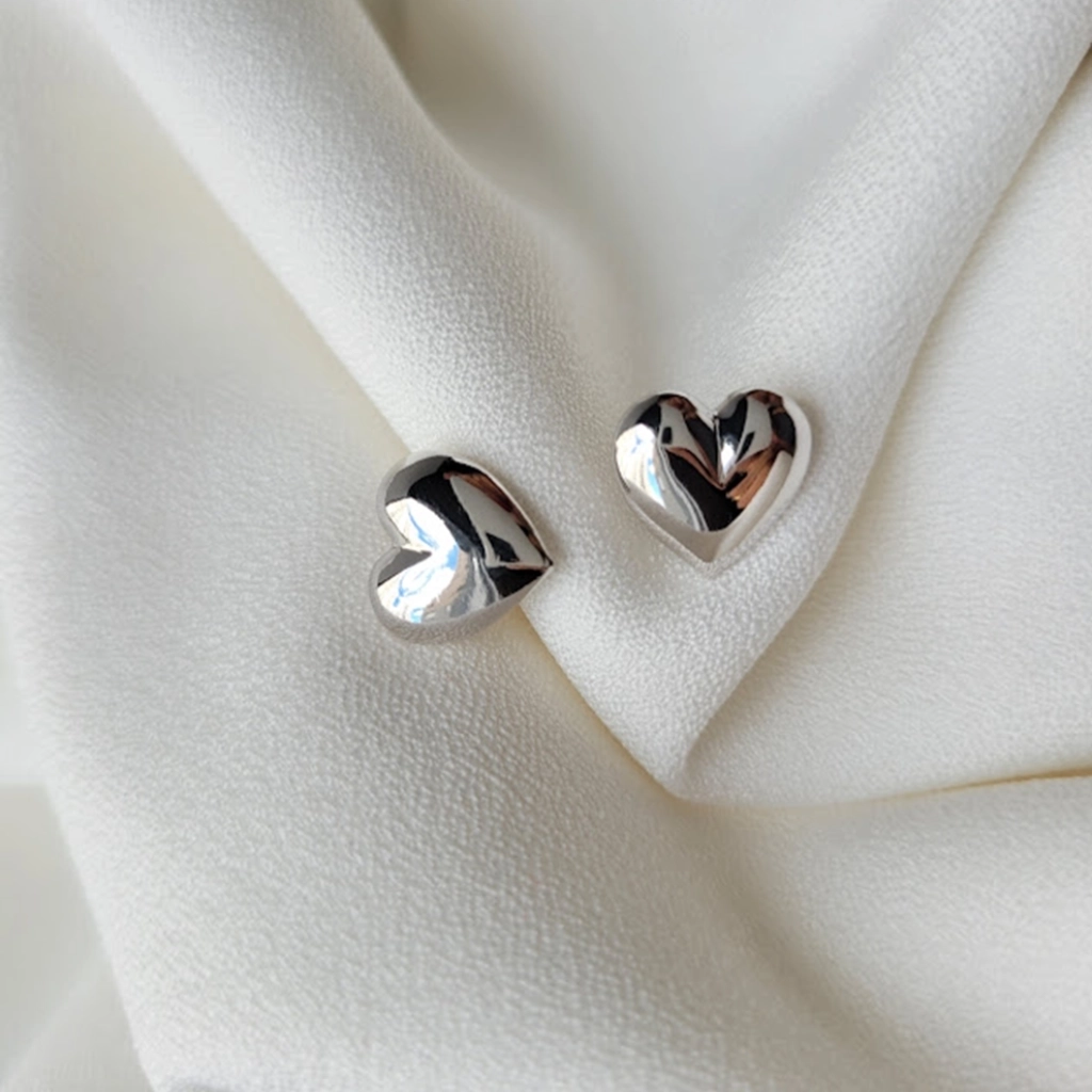 Brinco Coração Abaulado Liso