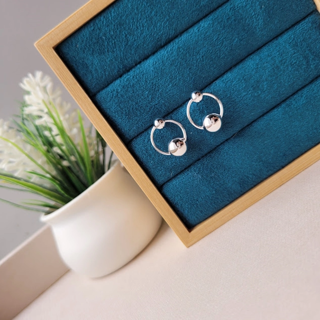 Brinco Círculo com Dupla Bolinhas