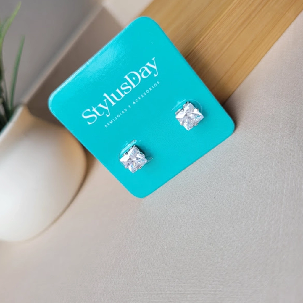 Brinco Carré Quadradinho Cristal