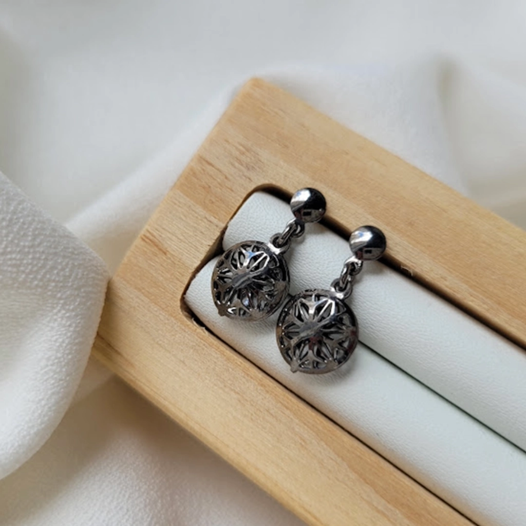 Brinco Flor Vazado